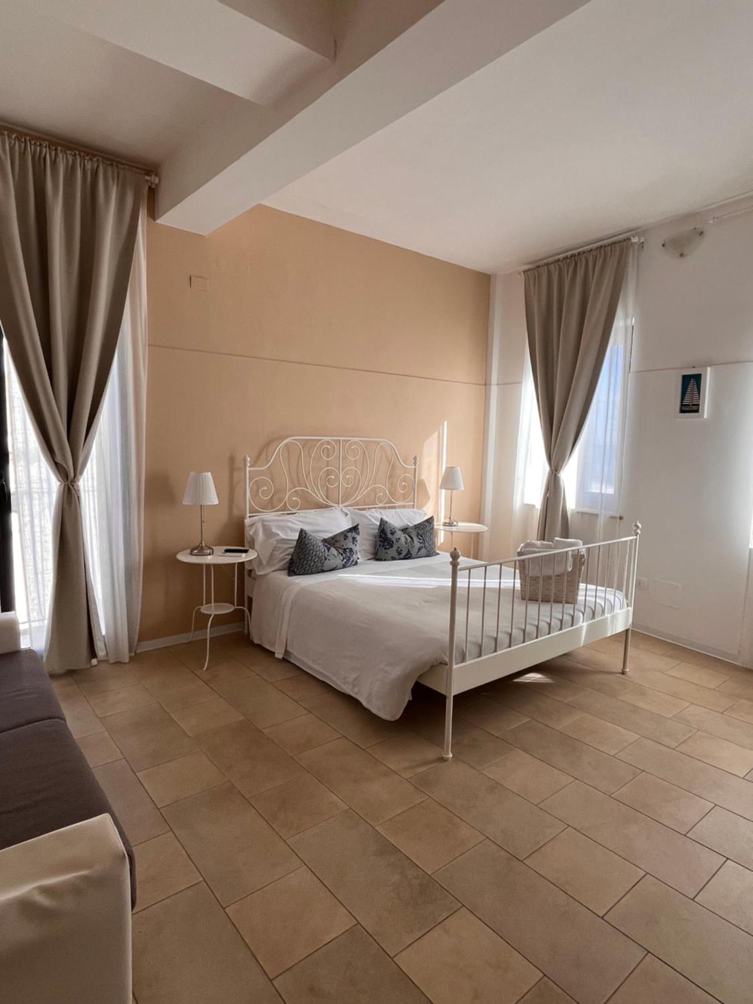 Regina Margherita B&B Marzamemi Exterior photo